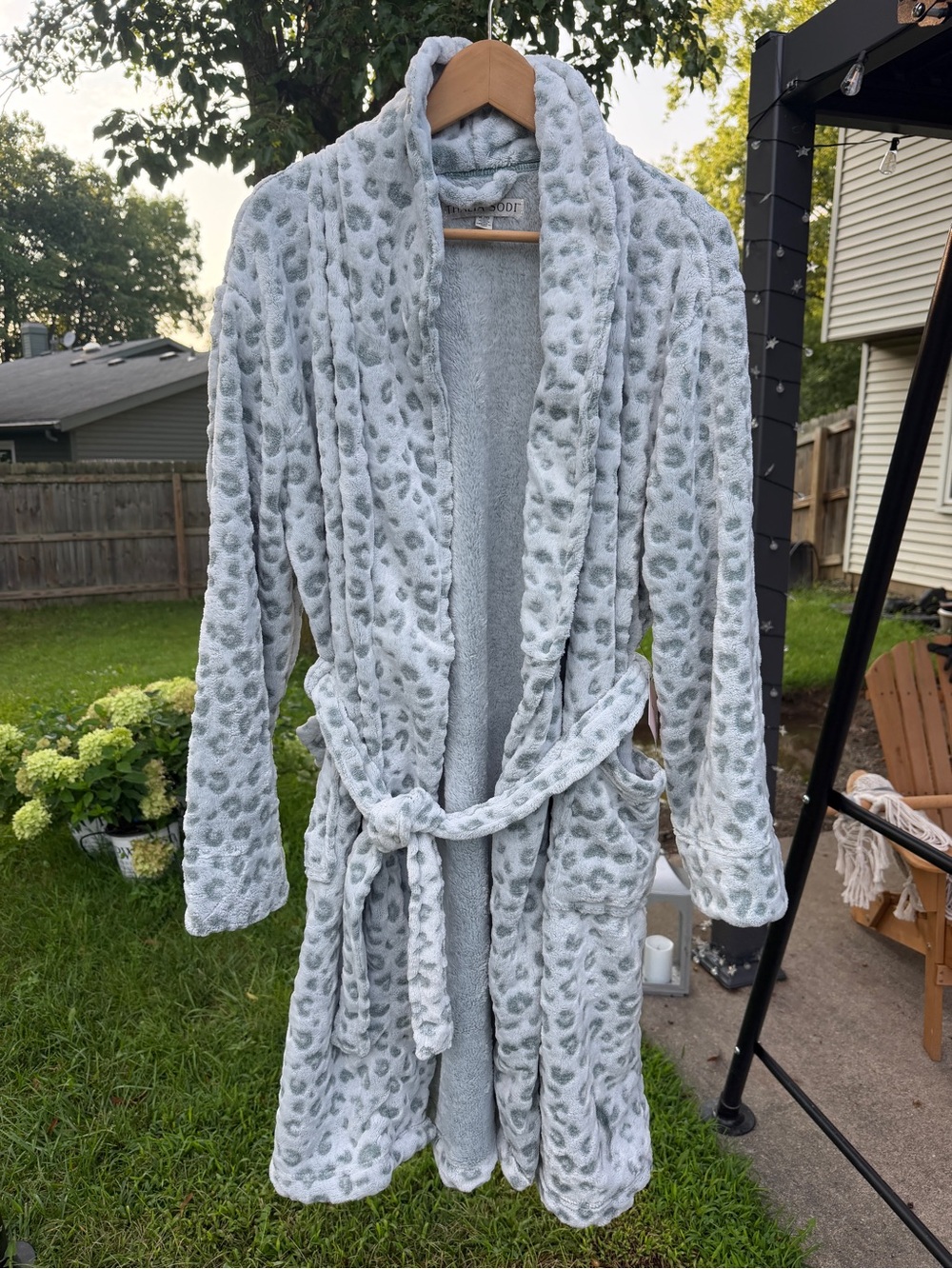 Thalia Sodi Plush Leopard Robe Sz XL Chinoise Green Fleece Bathrobe Belted